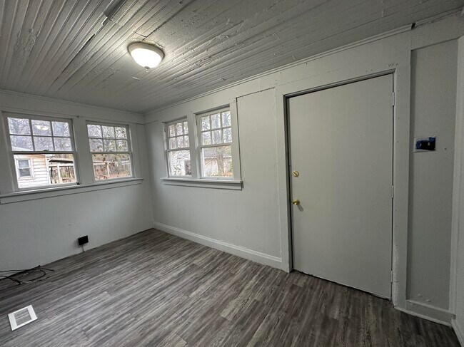 Building Photo - 1905 Griggs-