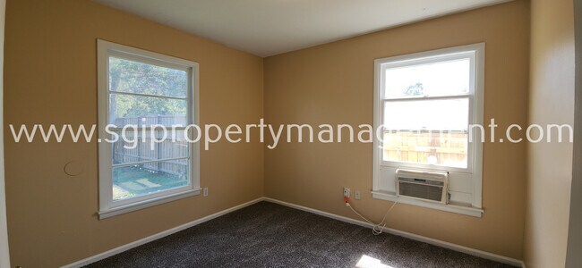 Building Photo - 2 bedroom Irving home for rent!