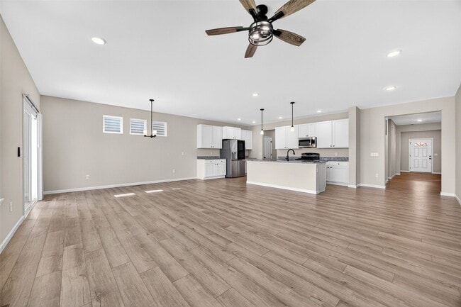 Building Photo - 138 Rhythm Point Dr