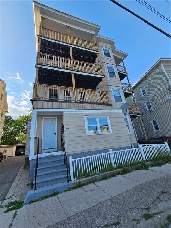 Building Photo - 71-71 Fales St