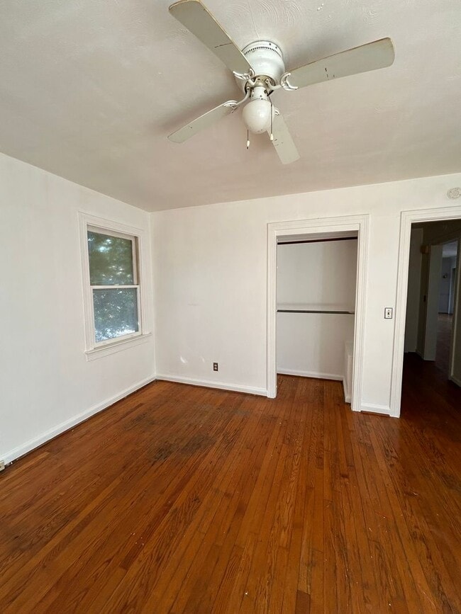 Building Photo - 3 Bed 2 Bath Coastal Living Near the Ocean...