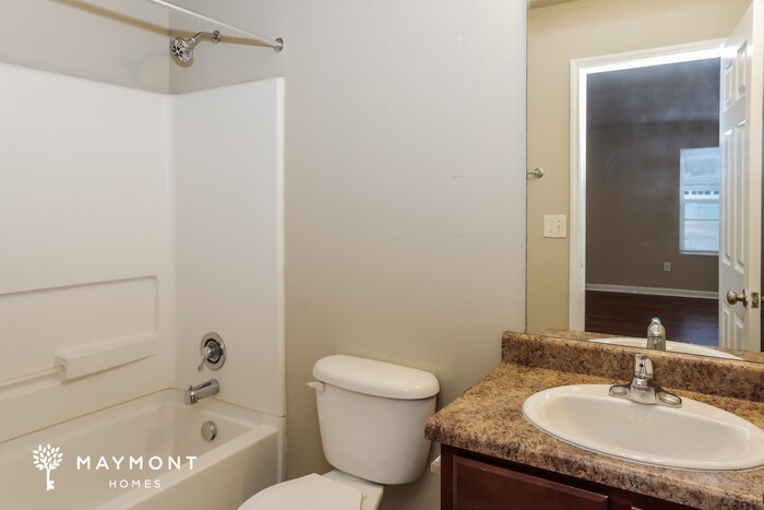 Building Photo - 100 Foxford Ln