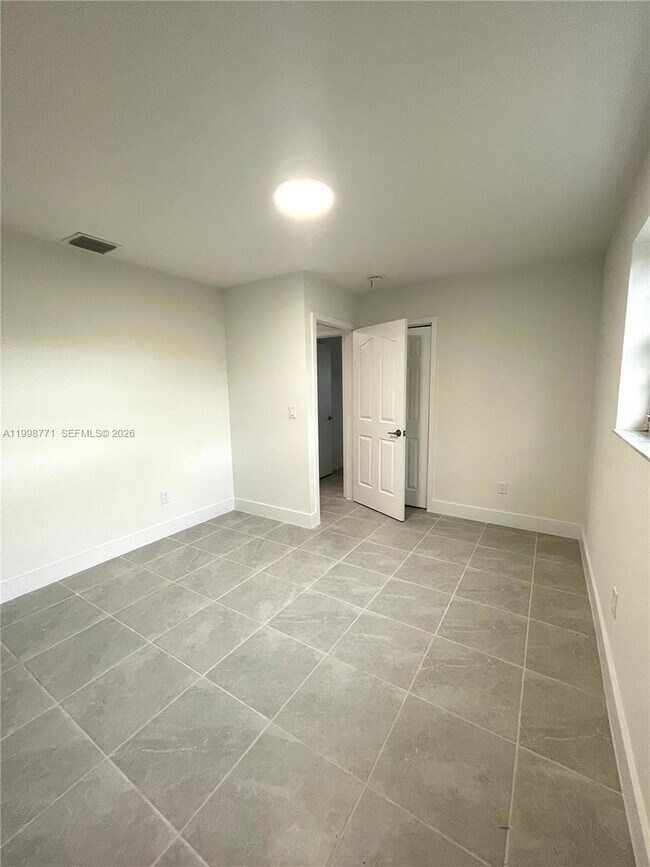 Building Photo - 1666 SW 3rd Ct