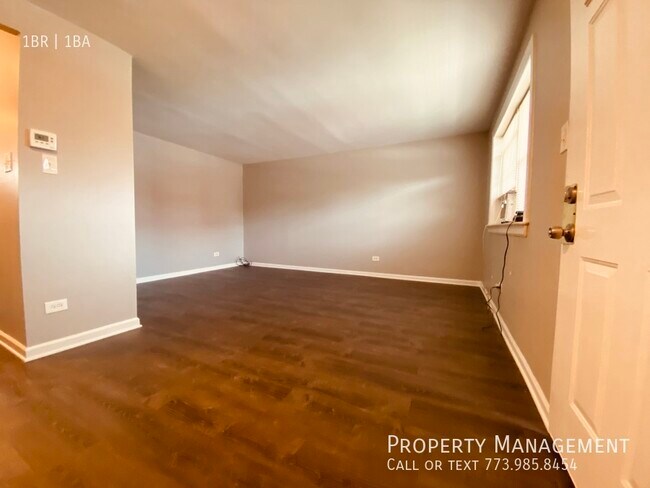 Building Photo - 8850 S Saginaw Ave