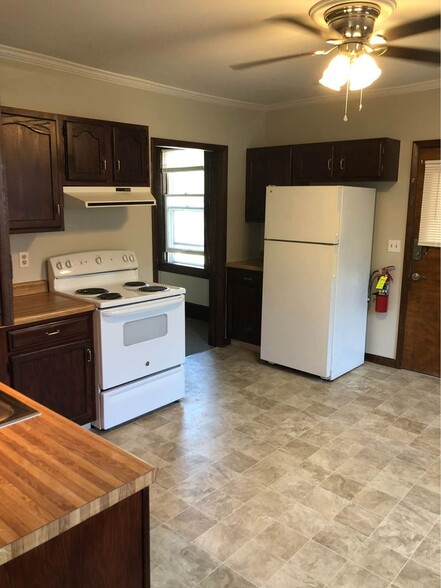Kitchen - 11019 Old Mount Savage Rd NW