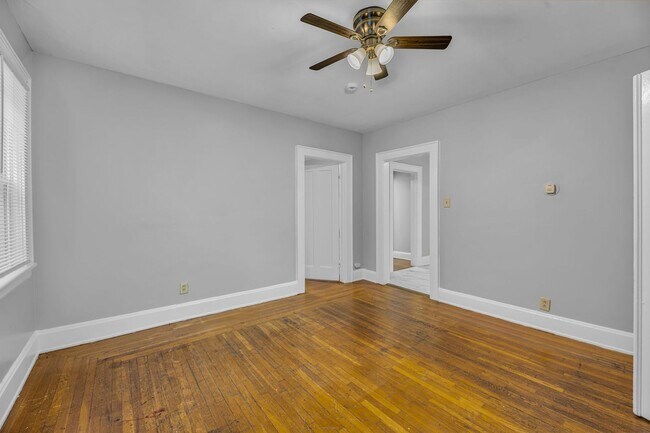 Building Photo - 1026 Schiff Ave