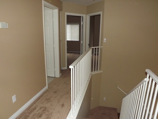 Building Photo - WONDERFUL 2 STORY HOME IN THE HEART OF GREEN VALLEY 3 BED 2.5 BATH BEAUTIFULLY LANDSCAPED!