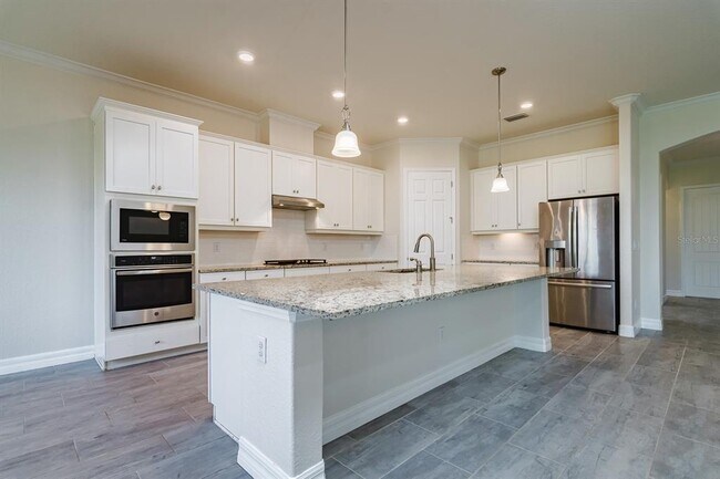 Building Photo - 12031 Medley Terrace