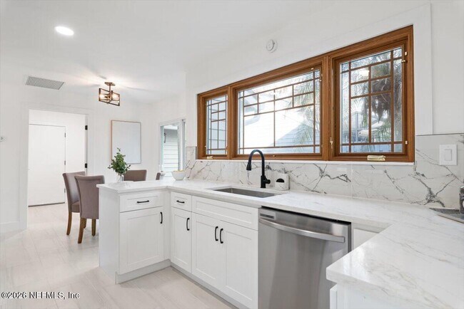 Building Photo - 12326 Arbor Dr