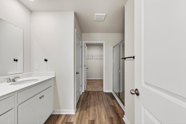 Building Photo - 185 Carolina Grv Blvd