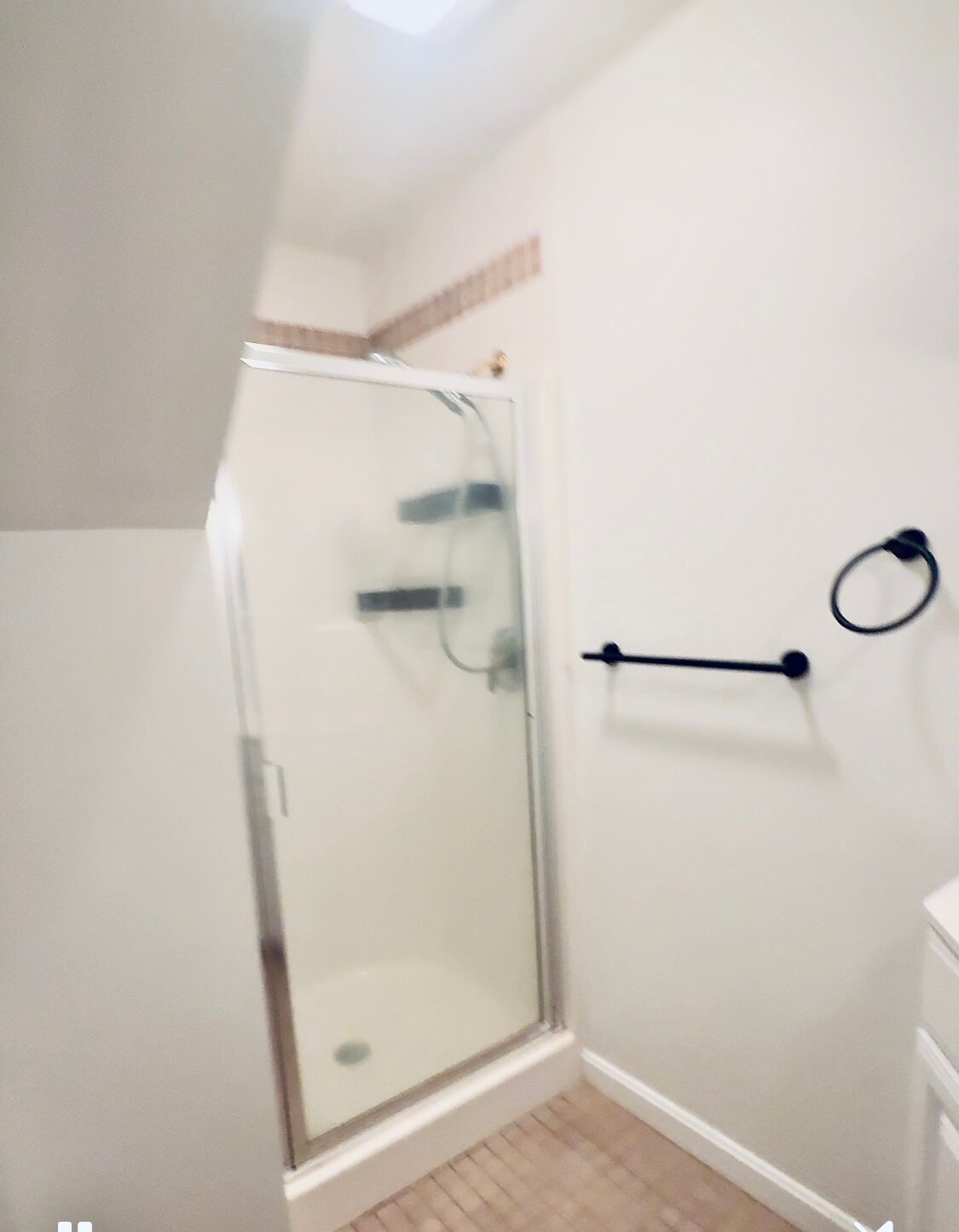 Building Photo - 94 Country Club Dr