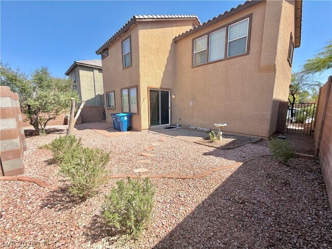 Building Photo - 8672 Big Sagebrush Ave
