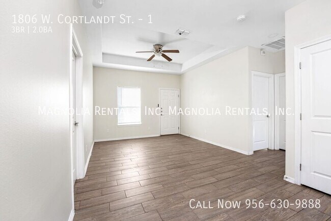 Building Photo - 1806 W Cortlandt St