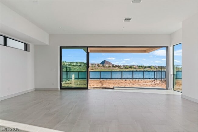 Building Photo - 66 Lakefront Dr