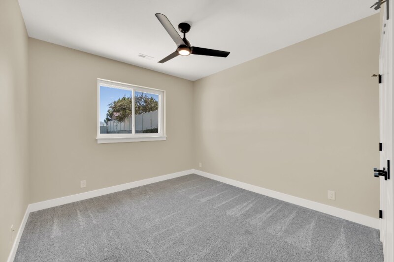 Building Photo - 4333 Park Hollow Ln