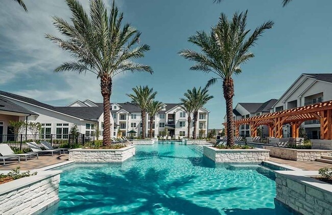 Building Photo - 8802 N Sam Houston Pkwy E Pky