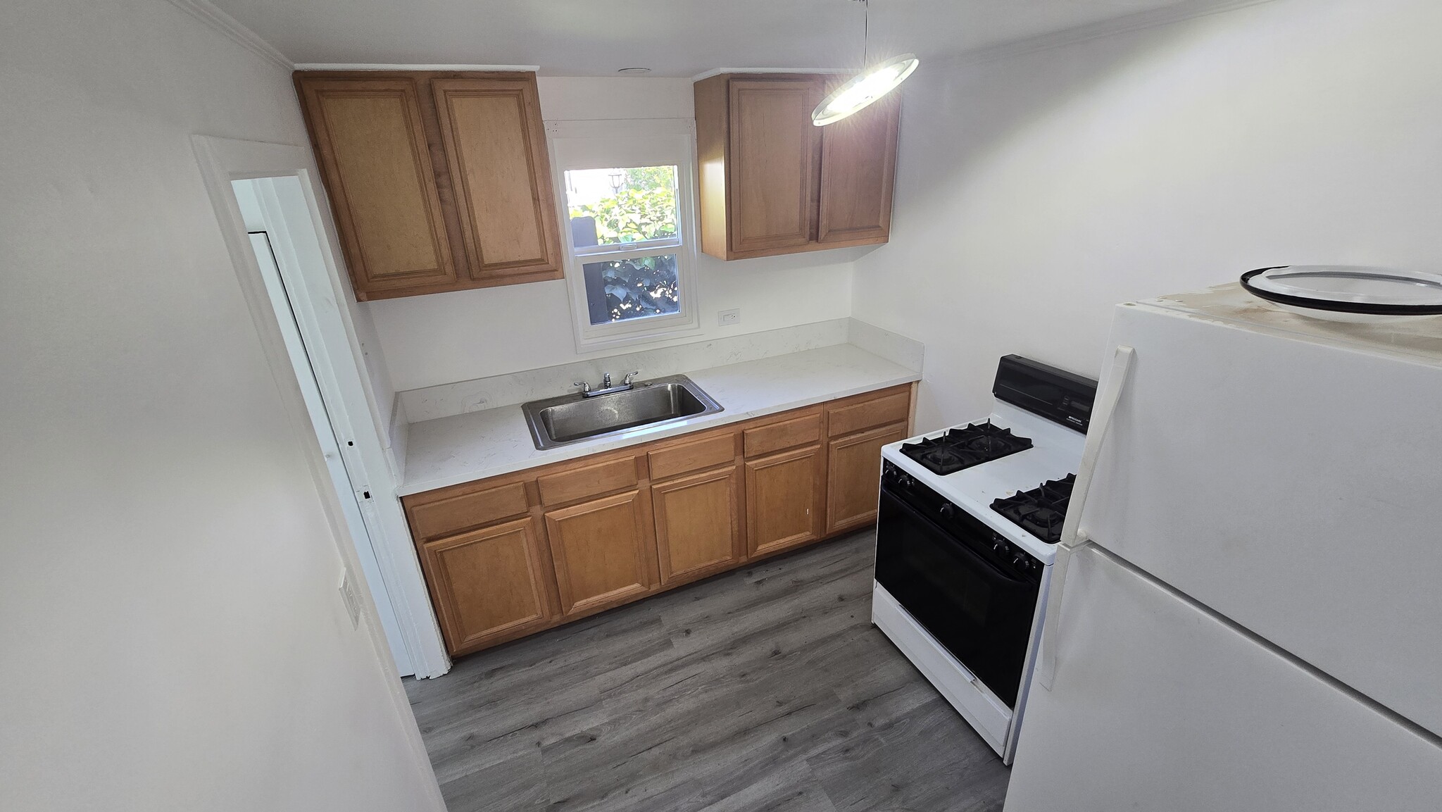 Kitchen - 77 S Parkwood Ave