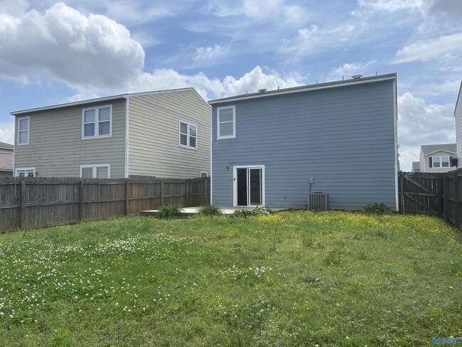 Building Photo - 115 Farmington Dr