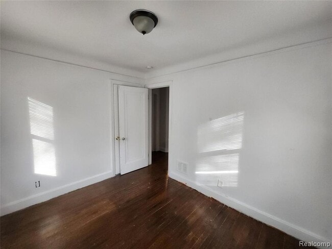 Building Photo - 16723 Asbury Park