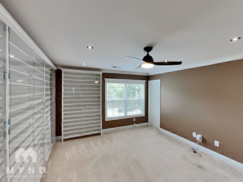 Building Photo - 4727 Mortonhall Rd