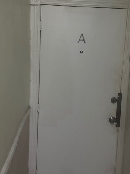 Building Photo - 1409 McCulloh St