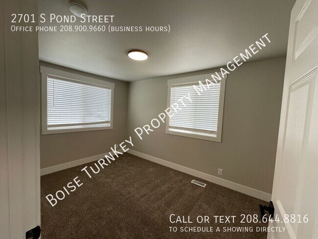 Building Photo - 2701 S Pond St