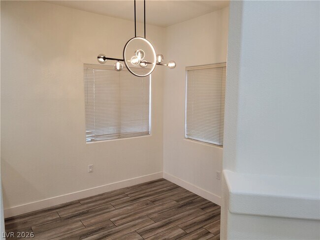 Building Photo - 2117 Echo Bay
