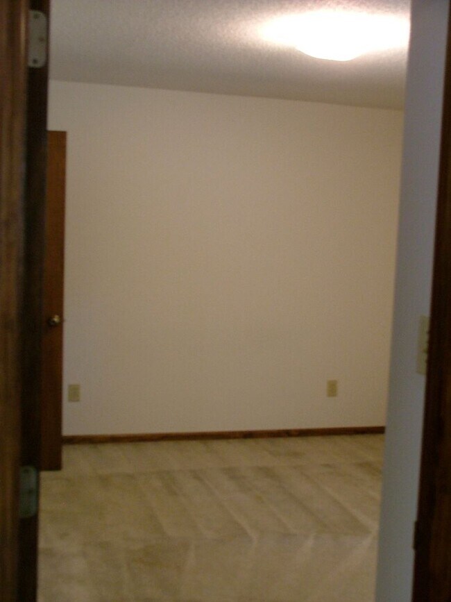 Building Photo - 118 Bogey Ln