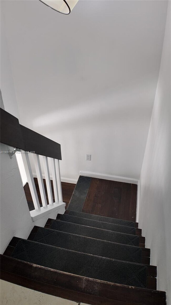 Building Photo - 3326 Farragut St