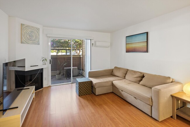 Building Photo - 2702 Somerset Park Cir