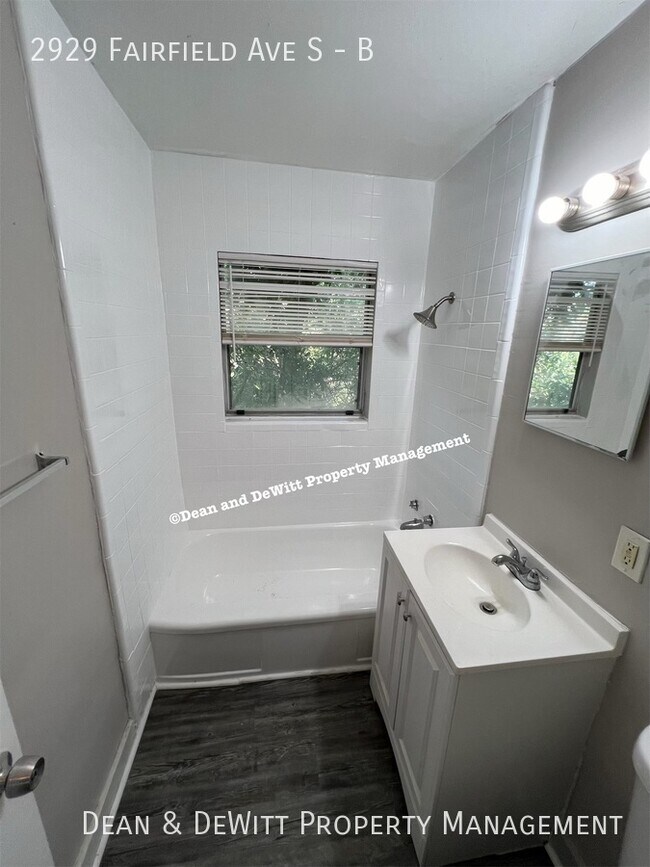 Building Photo - 2929 Fairfield Ave S