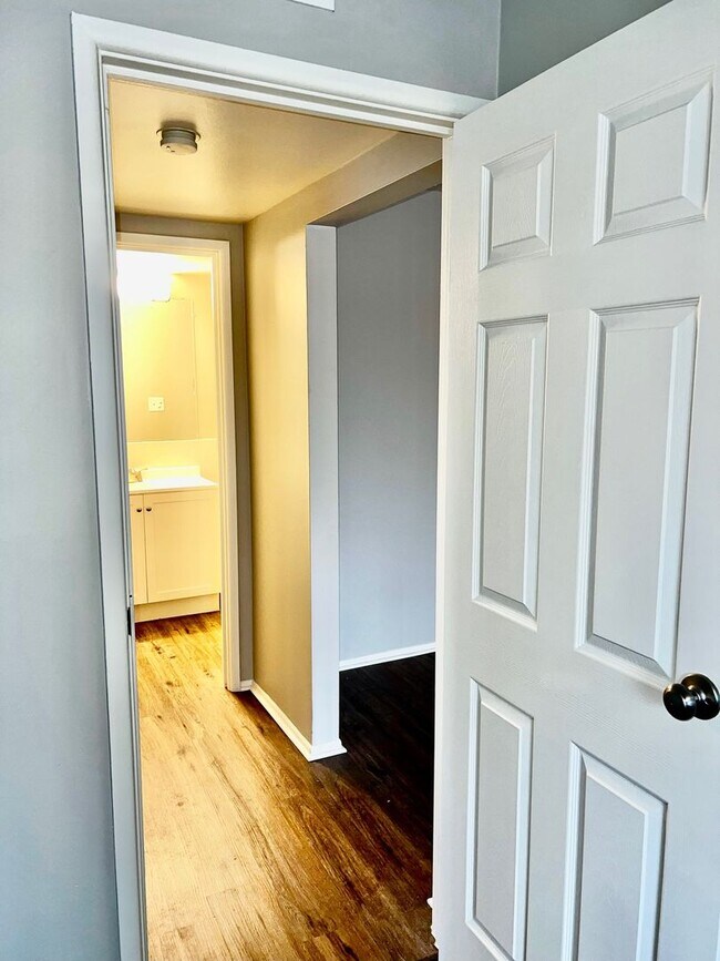 Building Photo - Modern 2-Bedroom Apartments in Crown Point, IN – Pet Friendly!