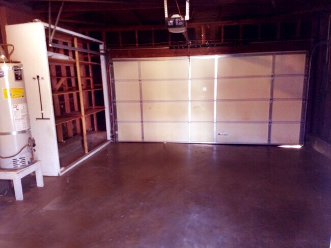 Building Photo - 41226 Erma Ave