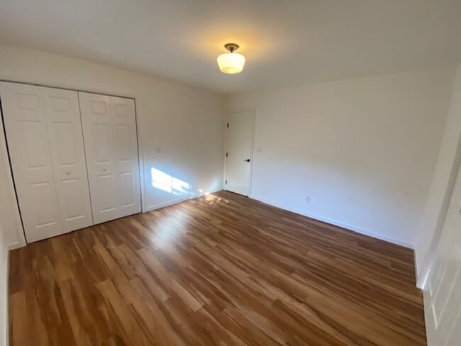 Building Photo - Charming Monterey Home