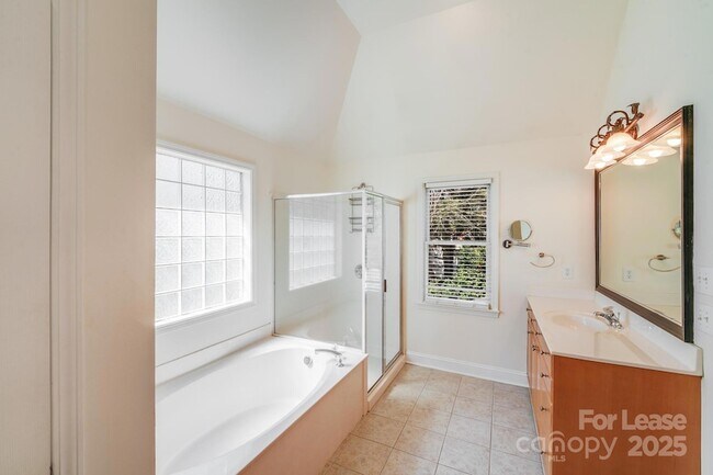 Building Photo - 10243 Squires Way