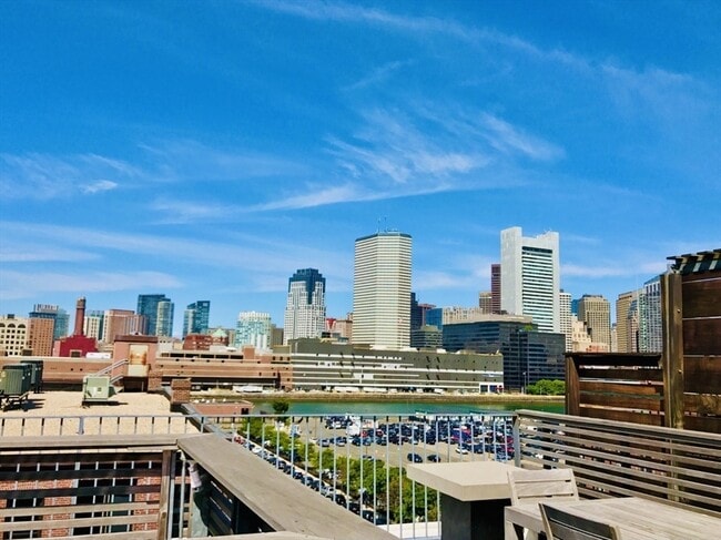 Primary Photo - 35 Channel Center St