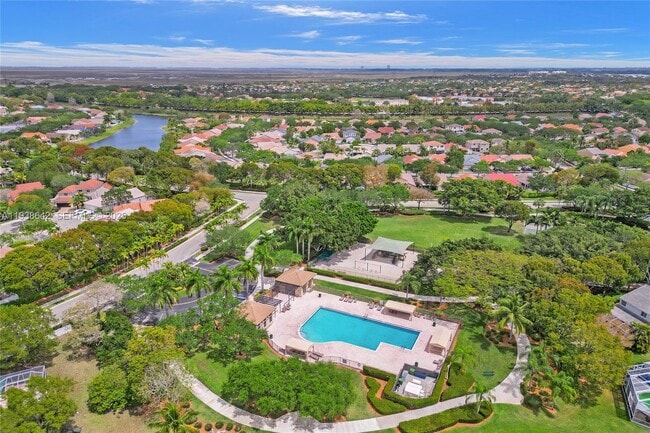 Building Photo - 648 Sand Creek Cir