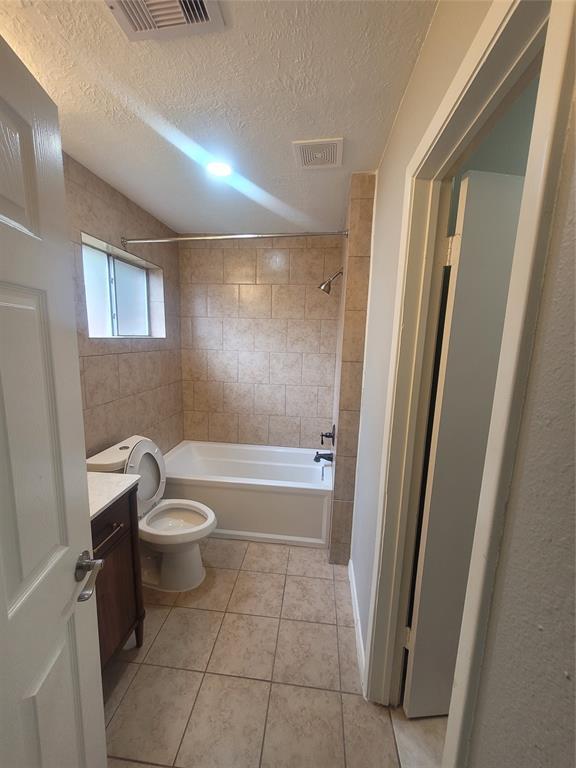 Building Photo - 2518 Fredericksburg Dr