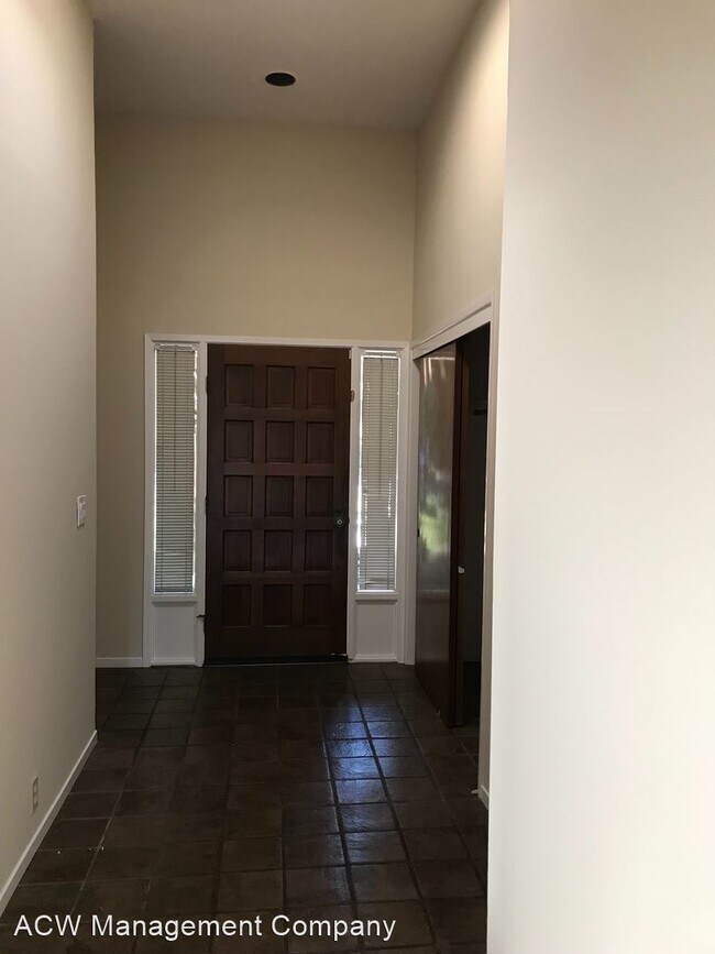 Building Photo - 3 br, 2 bath House - 985 Channing Ave.