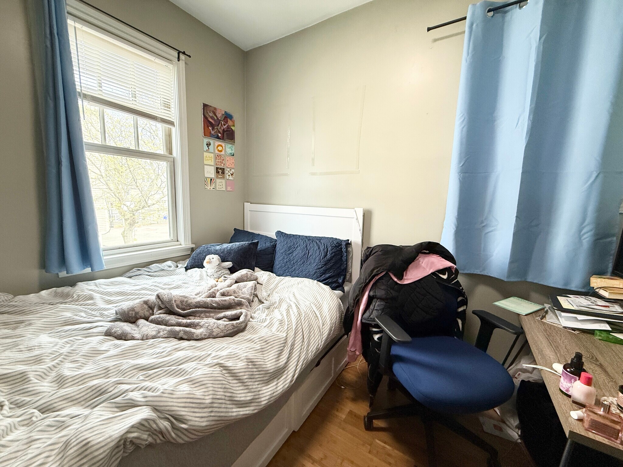 Building Photo - 195 W 3rd St