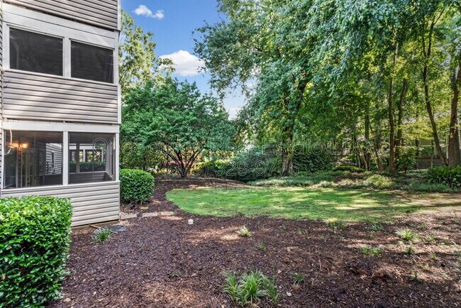 Building Photo - 806 Wynnes Ridge Cir