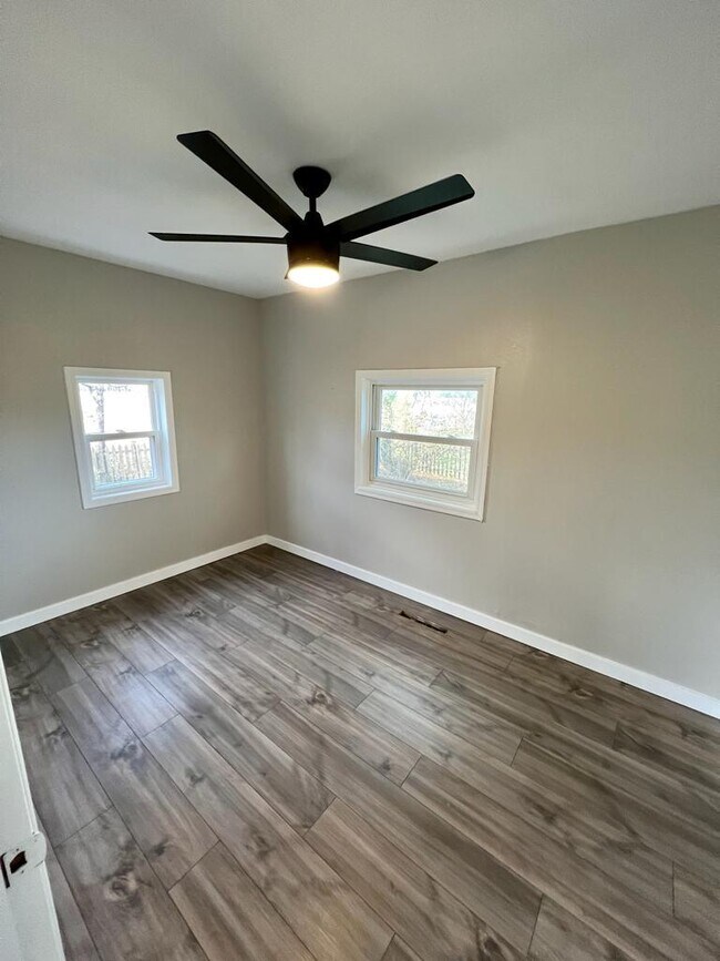 Building Photo - 15149 IL-114
