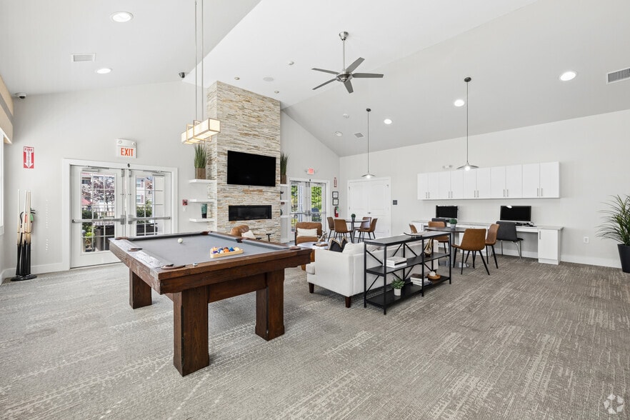 Clubhouse - Morgan's Bluff
