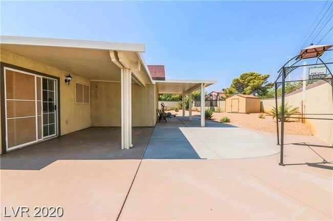 Building Photo - Charming Spring Valley Retreat with Oversized Lot & Casita!