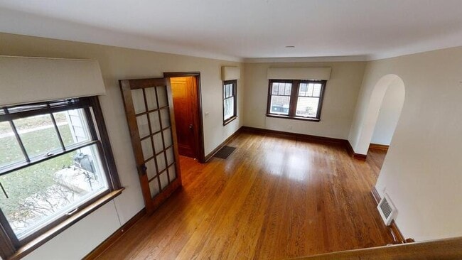 Building Photo - 1205 Miller Ave