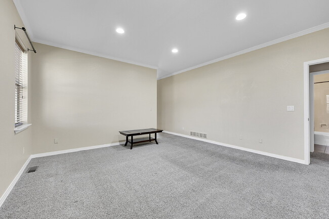 Building Photo - $3,495 - 4 Bed, 4 Bath Home with 4 Car Gar...