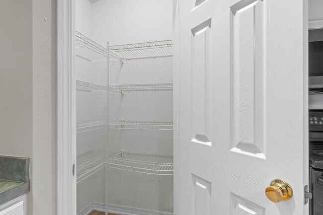 Building Photo - 312 Peggy Dr