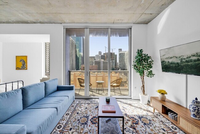 Building Photo - 245 SE 1st St