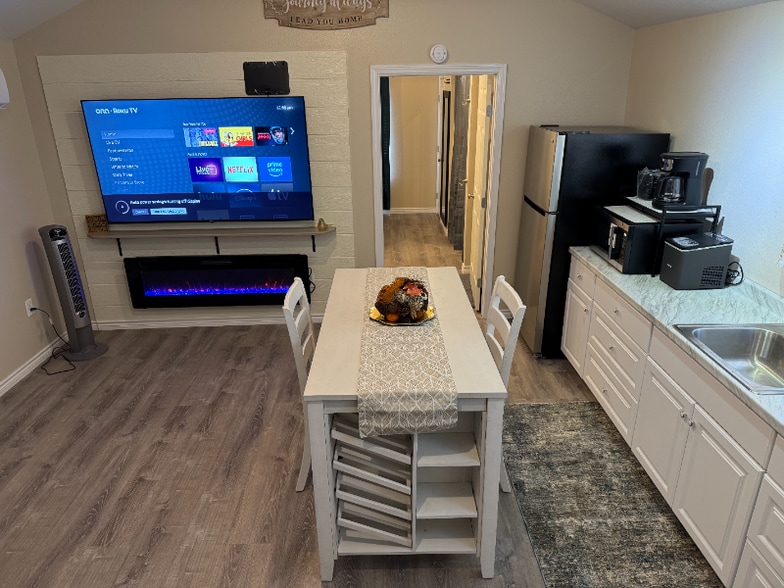 Building Photo - 2021 Co Rd 75