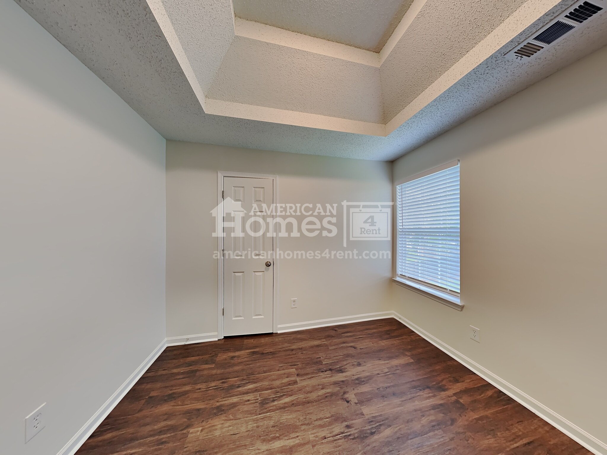 Building Photo - 915 Brisley Cir